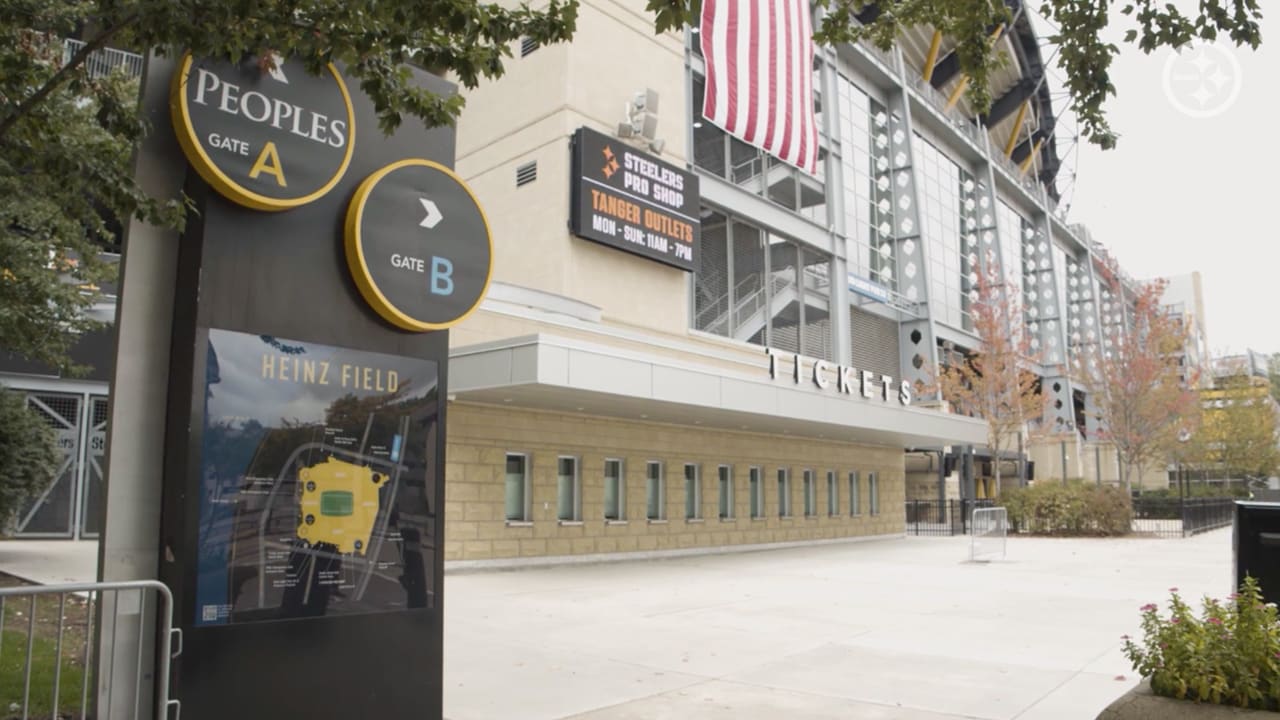 PHOTOS: The Steelers Pro Shop opens at the Tanger Outlets