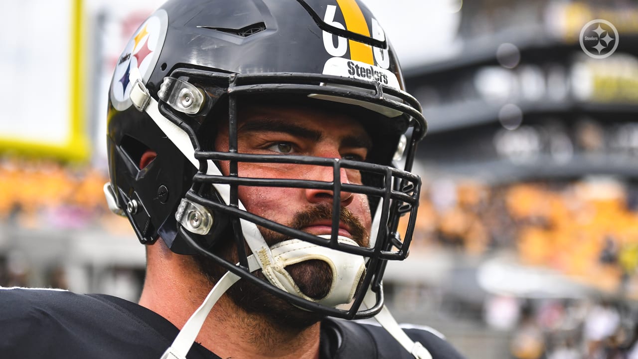 Steelers release DeCastro