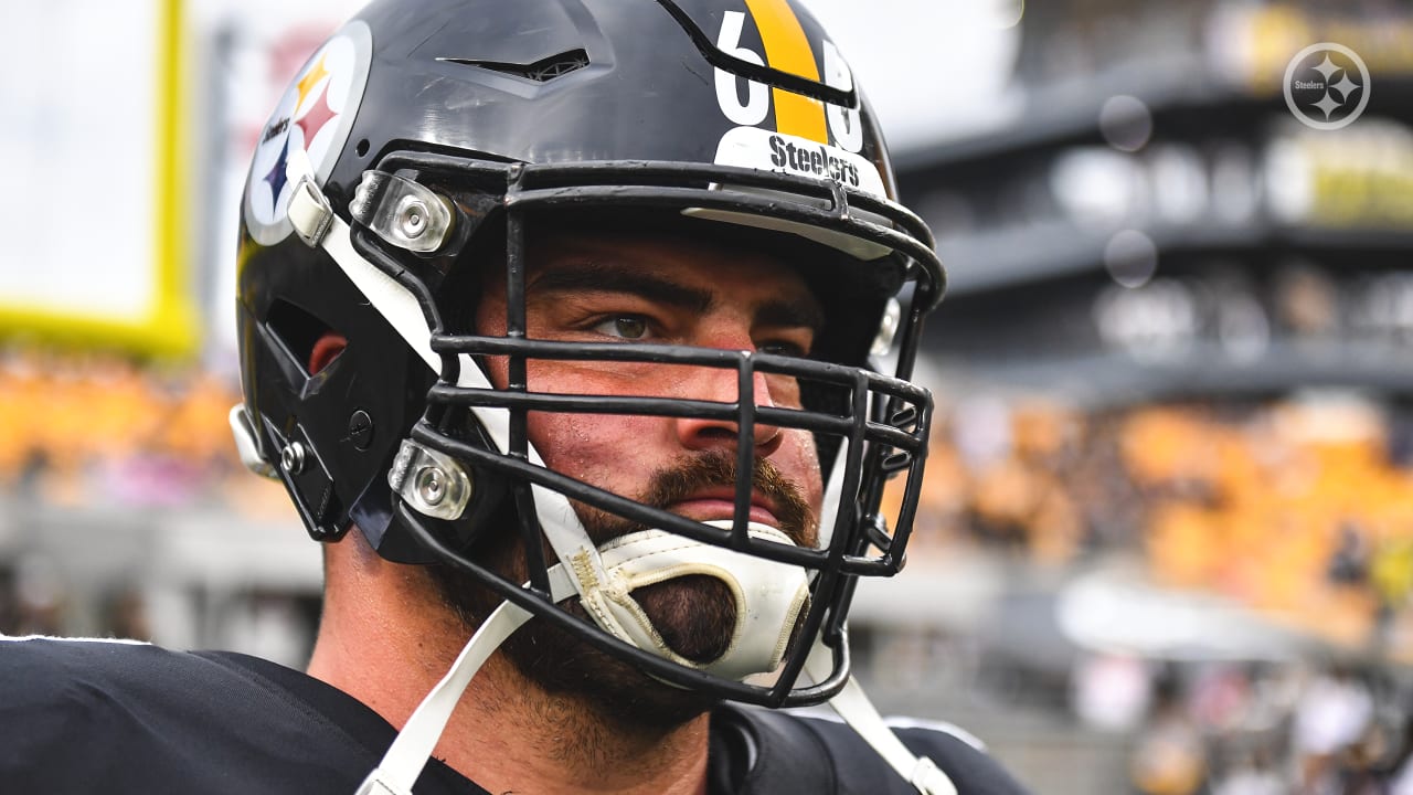 Steelers release veteran guard DeCastro