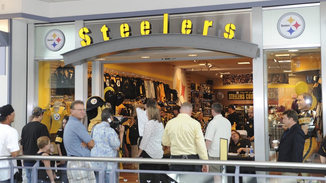 Steelers Sideline Store Grand Opening Westmoreland Mall 0810