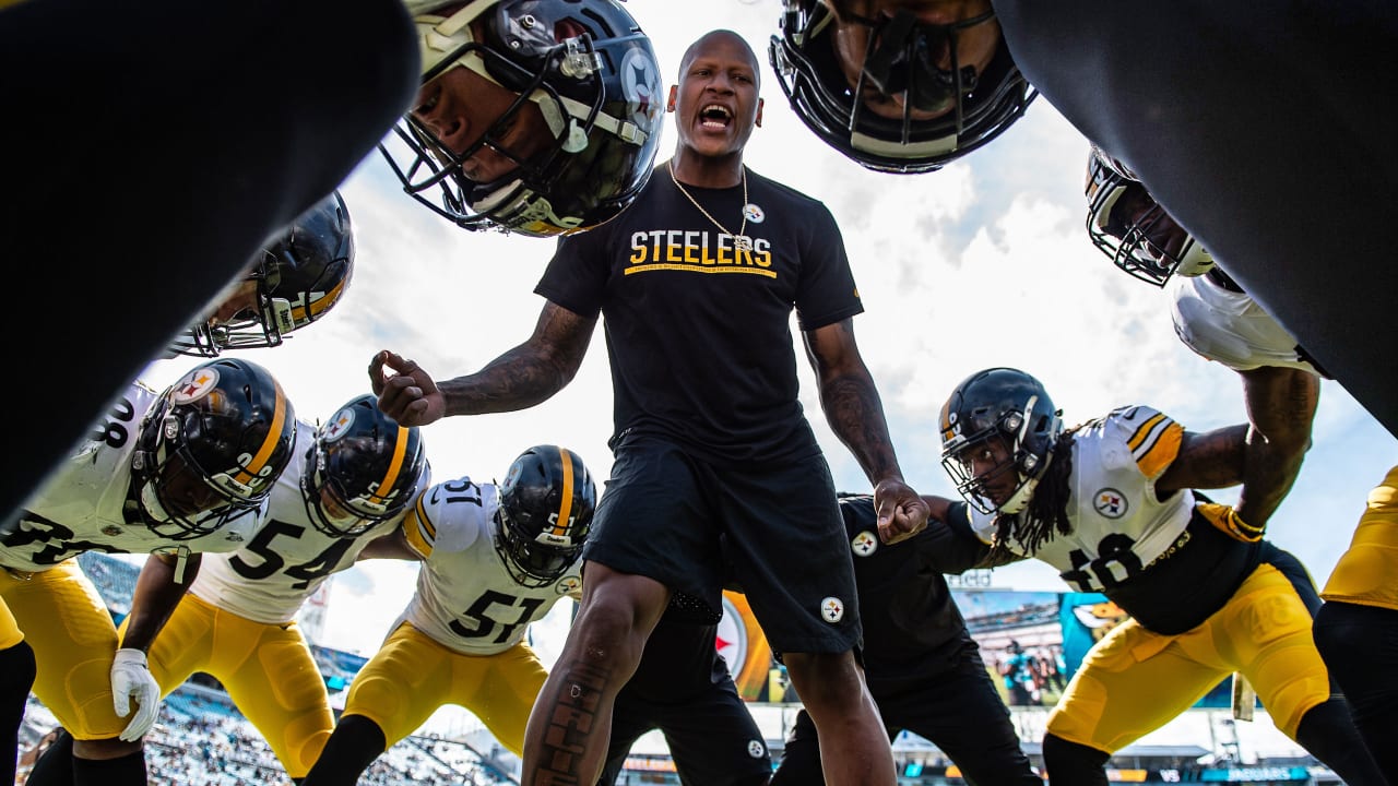 Ryan Shazier Walked Out to Announce the Steelers First Round Pick