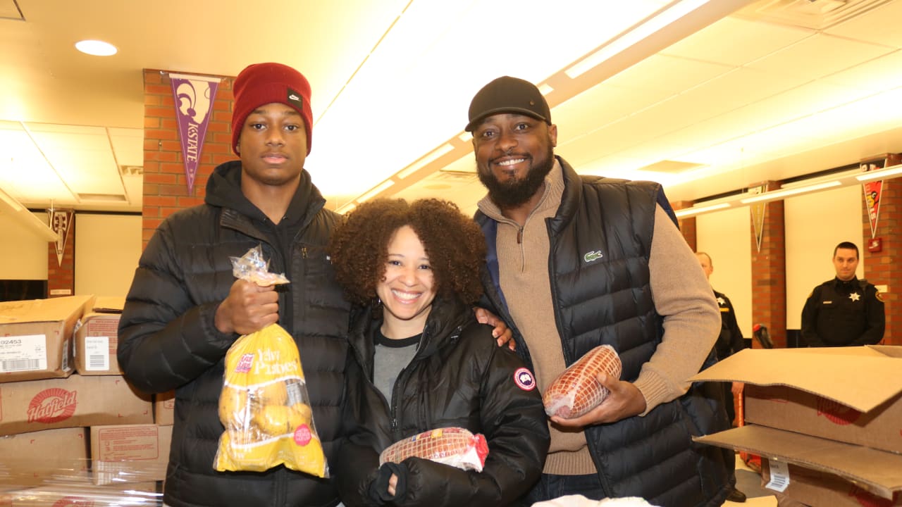 Tomlin's tradition of giving back continues