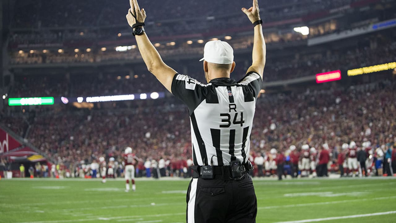 Super Bowl 50 officials named