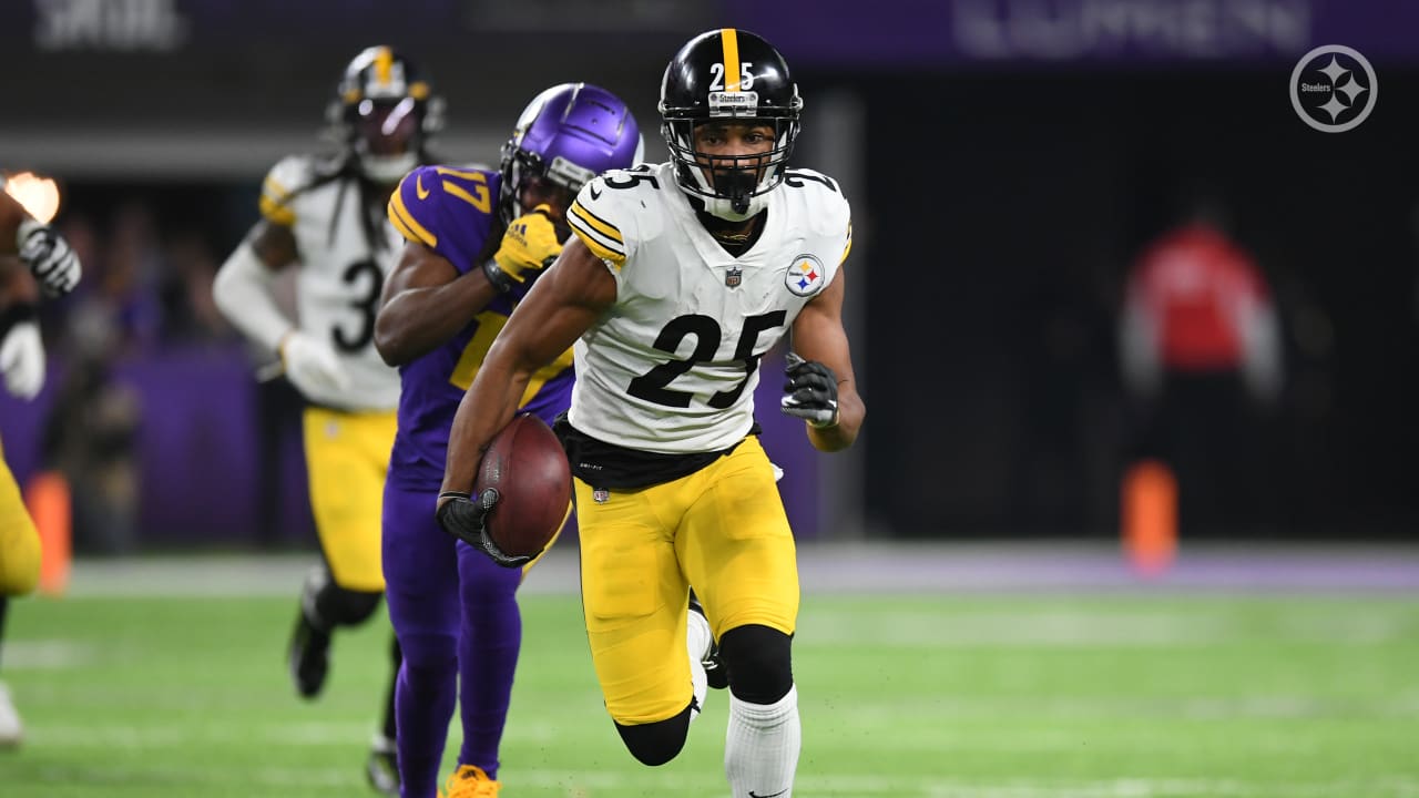 Steelers rule out RB Jaylen Warren and CB Ahkello Witherspoon for