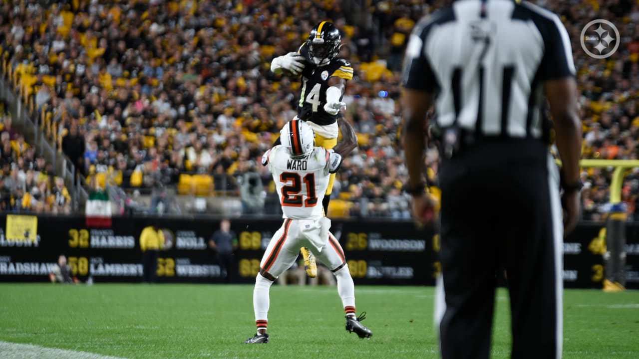 Browns CB Denzel Ward makes history with for TD vs. Texans