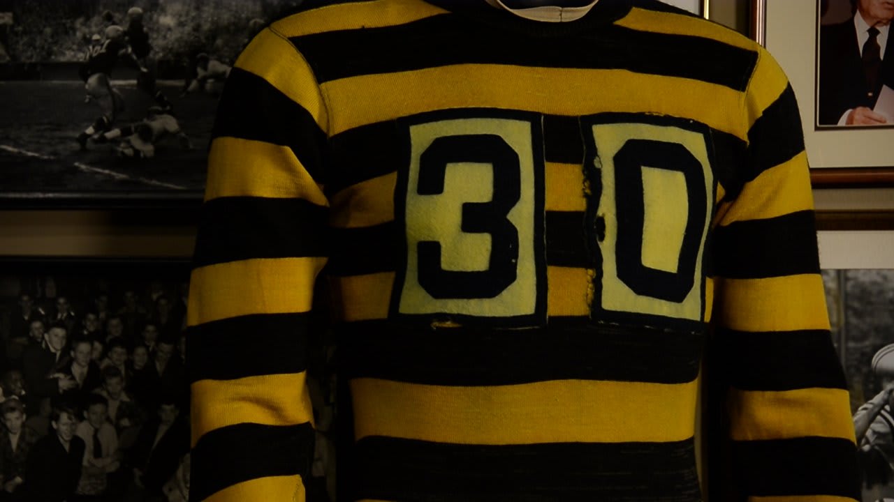 A brief history on the evolution of Pittsburgh Steelers uniforms