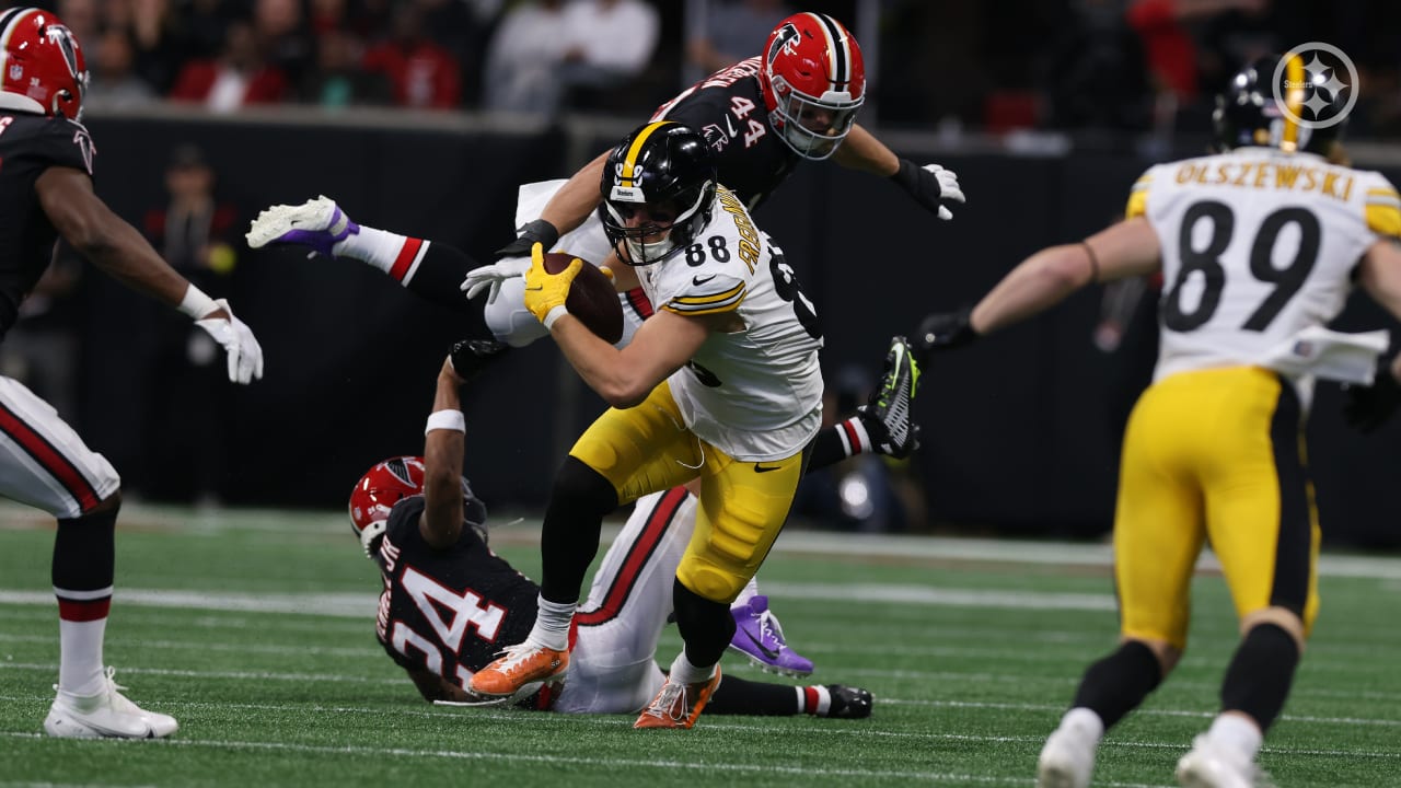 Pat Freiermuth touchdown + spike + dab vs. Raiders #PITvsLV on NBC 