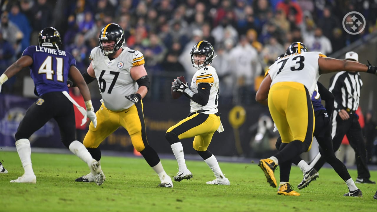 Steelers season ends after falling to Ravens 28-10