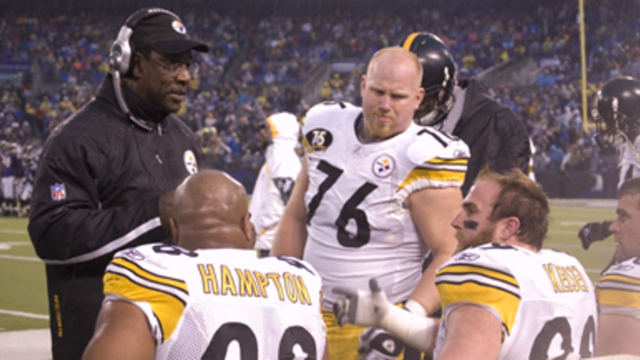 Former Steelers Defensive Lineman Chris Hoke Sees A Major Problem With The  Defense