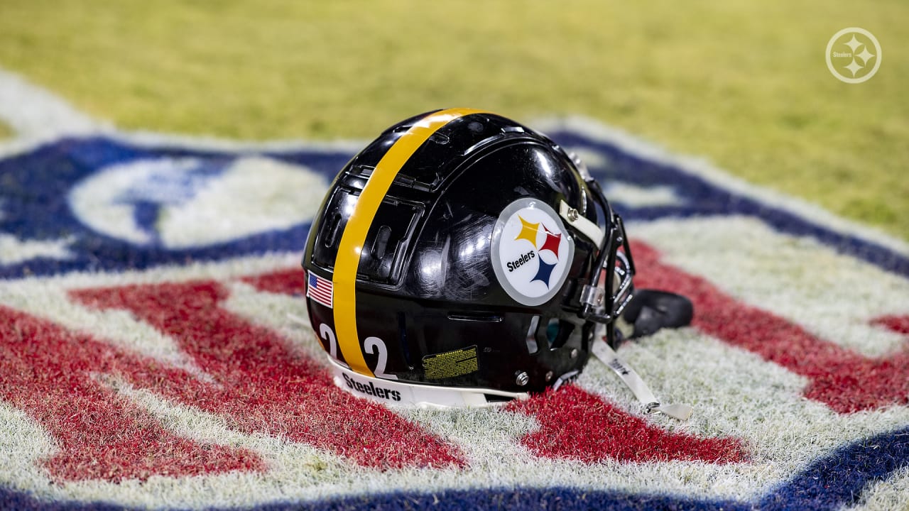 Graphic Artists Take Shots At New Steelers Helmet Designs