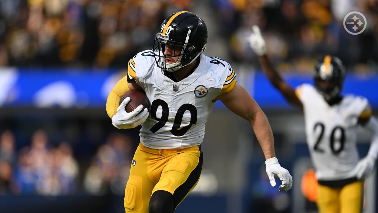 Steelers' Joey Porter Jr. celebrates first interception by gifting ball to  his Pittsburgh legend father