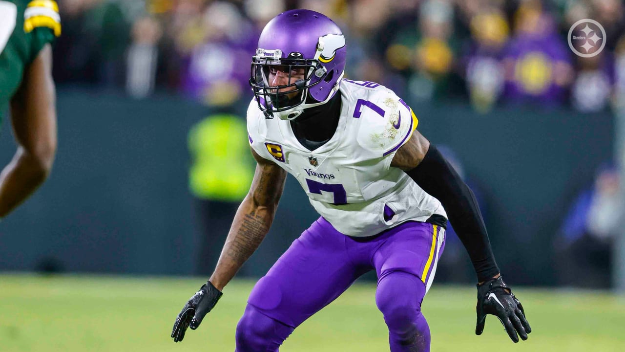 WATCH: Steelers sign Peterson