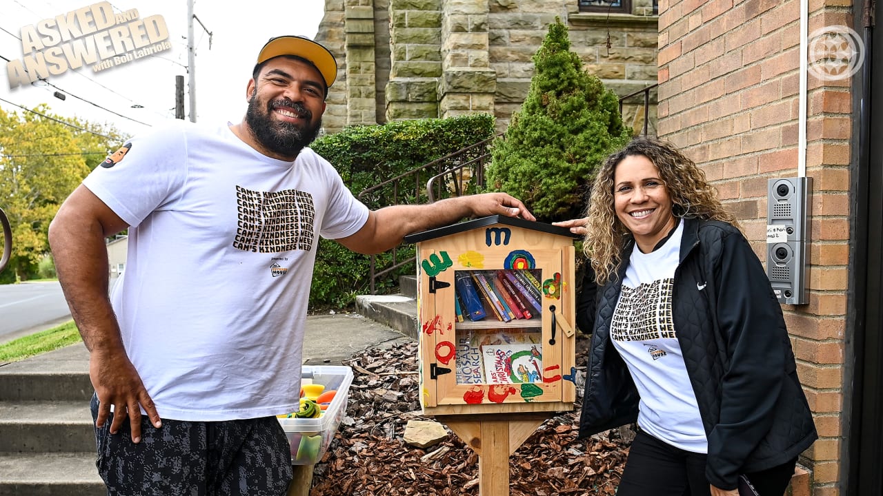 Steelers honor Franco Harris, cap emotional night with storybook