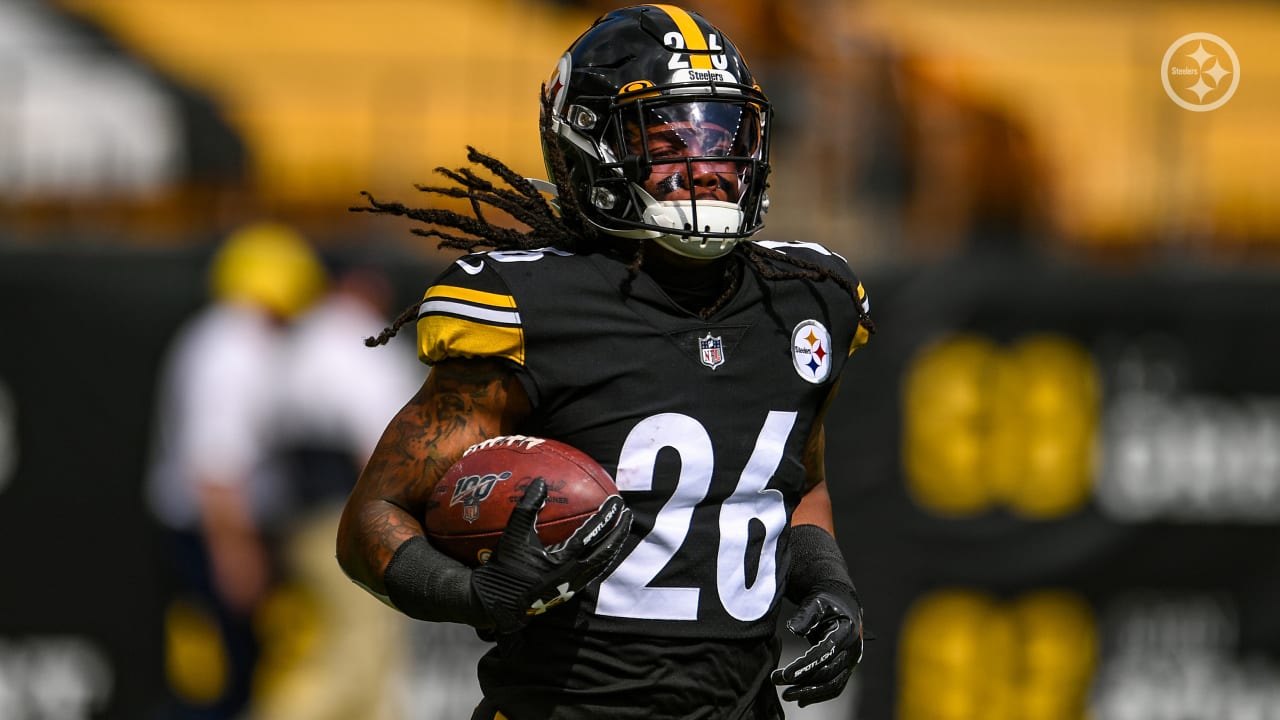 Anthony McFarland Aiming To Make Impact On And Off The Field - Steelers  Depot