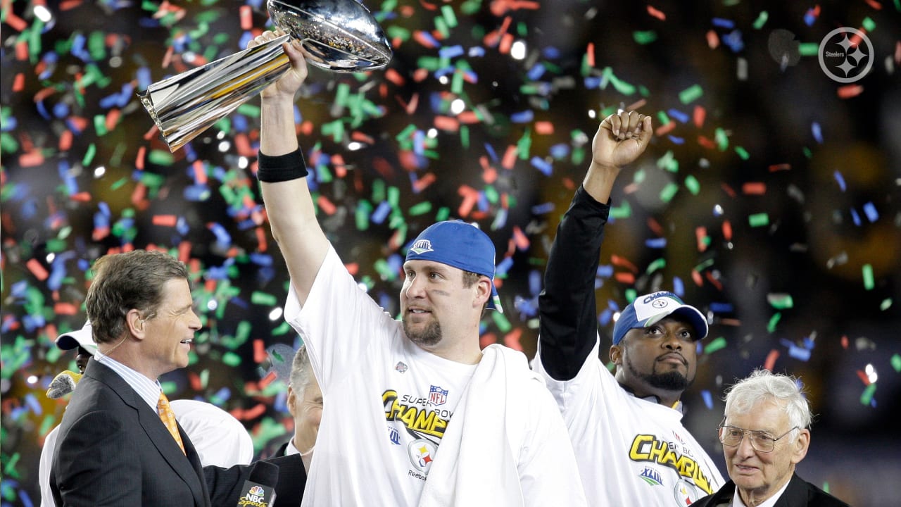 Ben Roethlisberger and the Steelers win Super Bowl XLIII.