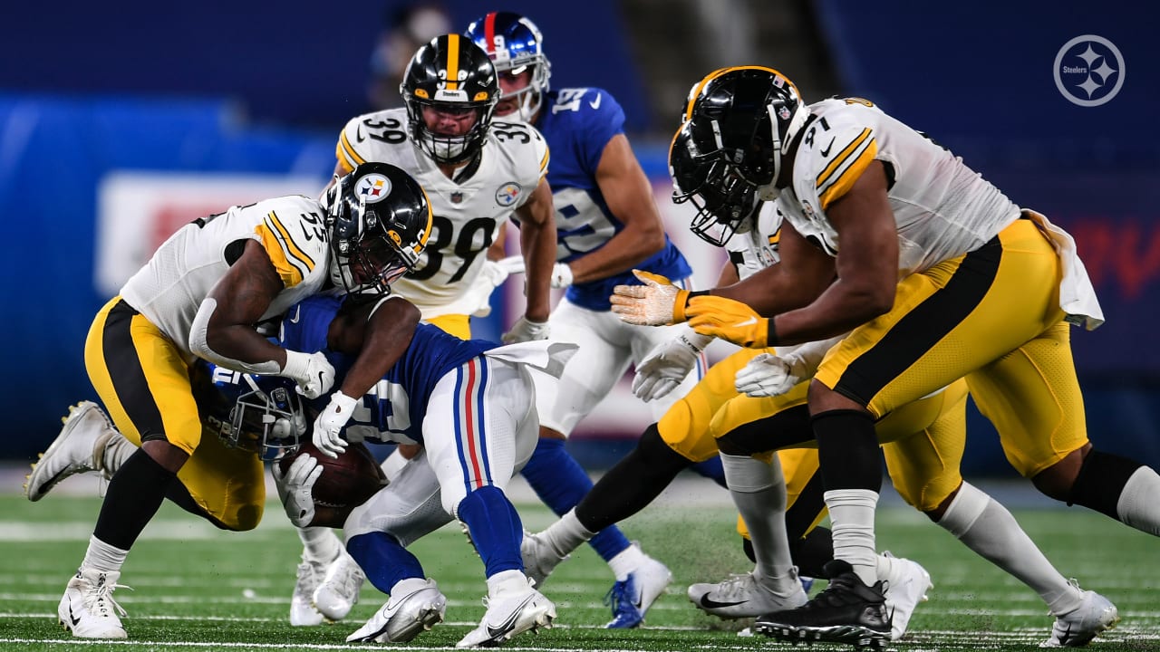 Defense, Snell, Big Ben carry Steelers over Giants, 26-16