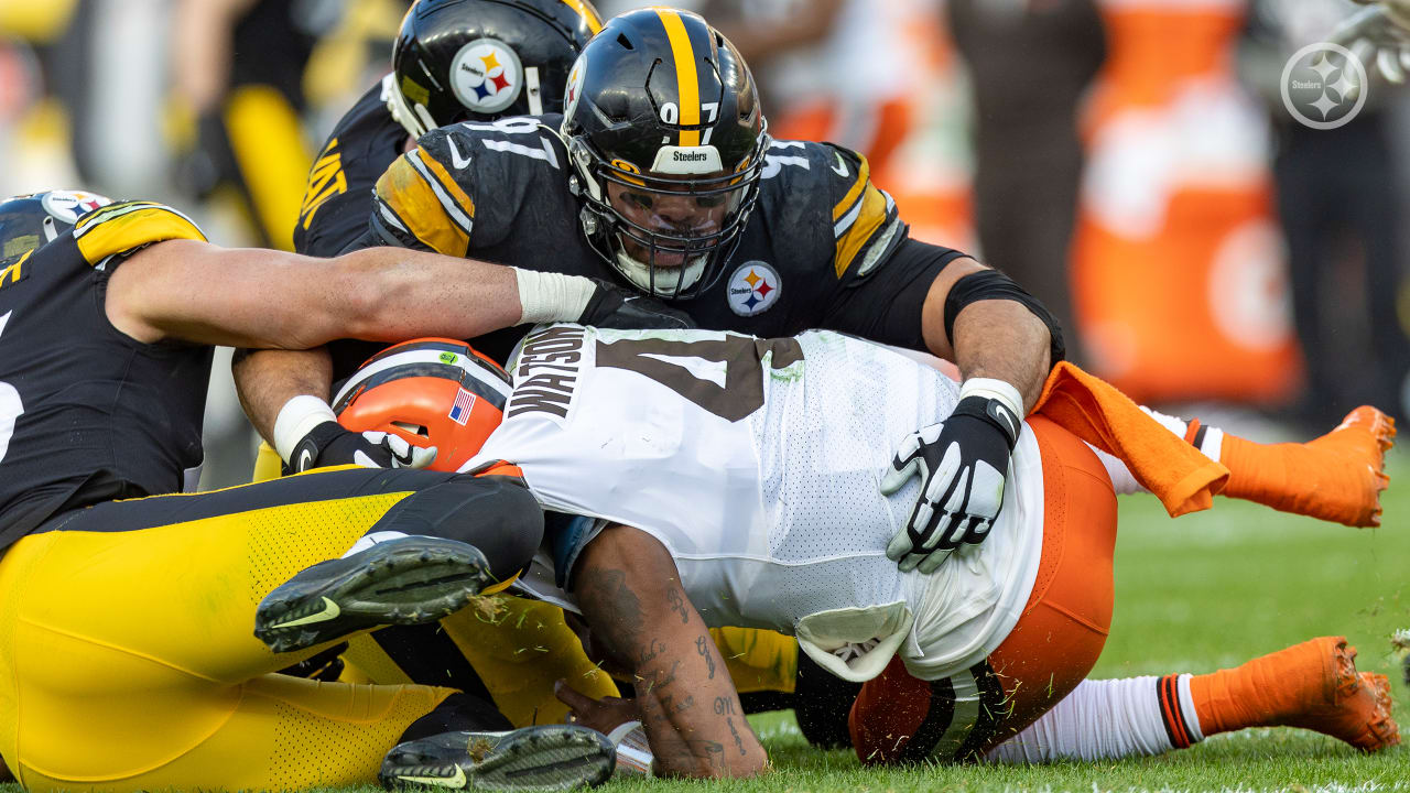 Pittsburgh Steelers vs. Cleveland Browns - 2022 NFL Regular Season Week 18  - Acrisure Stadium in Pittsburgh, PA