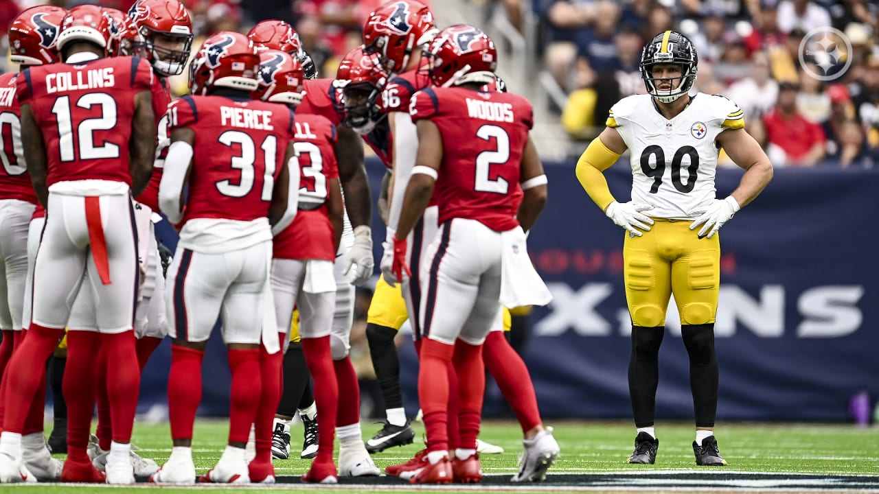 Houston Texans cornerback Desmond King (25) walks to the locker