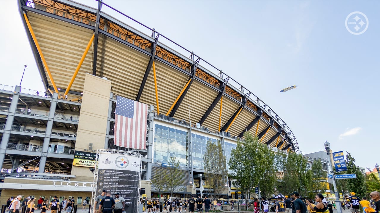 Pittsburgh Steelers on Twitter: The love for the Steelers is strong in  Mexico. READ:   / X