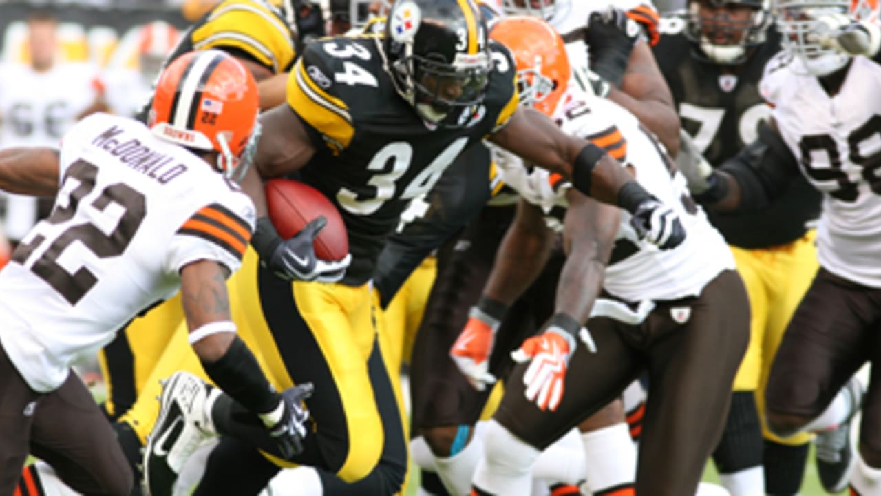 Pittsburgh Steelers Jerome Bettis with over 100 yards today, December 7,  2003 moves into ninth place amoung running backs in NFL history at Hienz  Field in Pittsburgh Pennsylvania. The Steelers defeated the