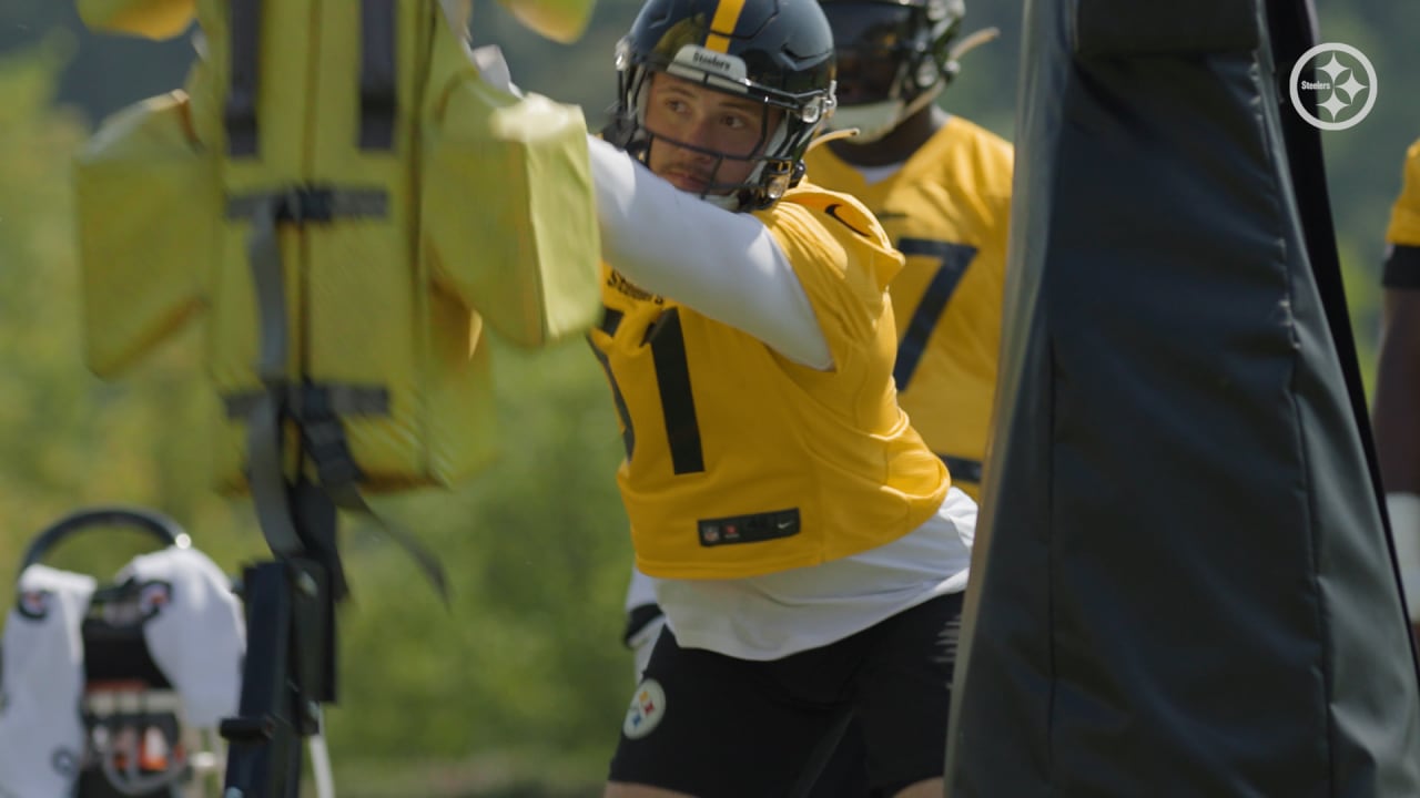 WATCH: Highsmith mic'd up during OTAs