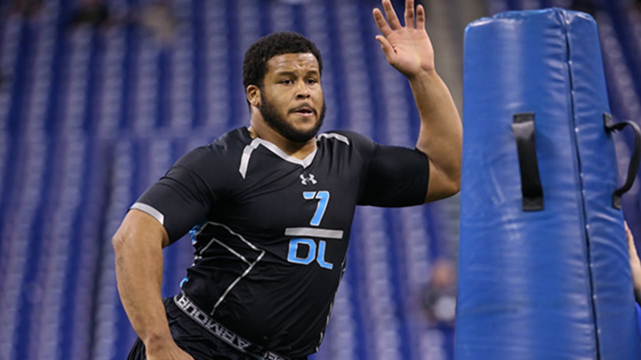 Rams defensive tackle Aaron Donald 6ft 285 pounds what is he