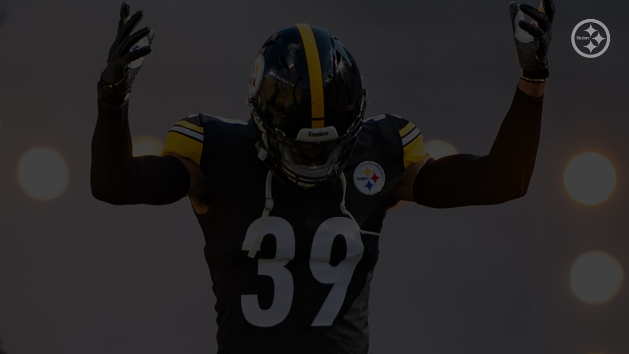 Download Minkah Fitzpatrick Black Pittsburgh Steelers Jersey Wallpaper