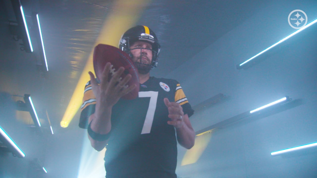 WATCH: Behind-the-scenes of Steelers media day