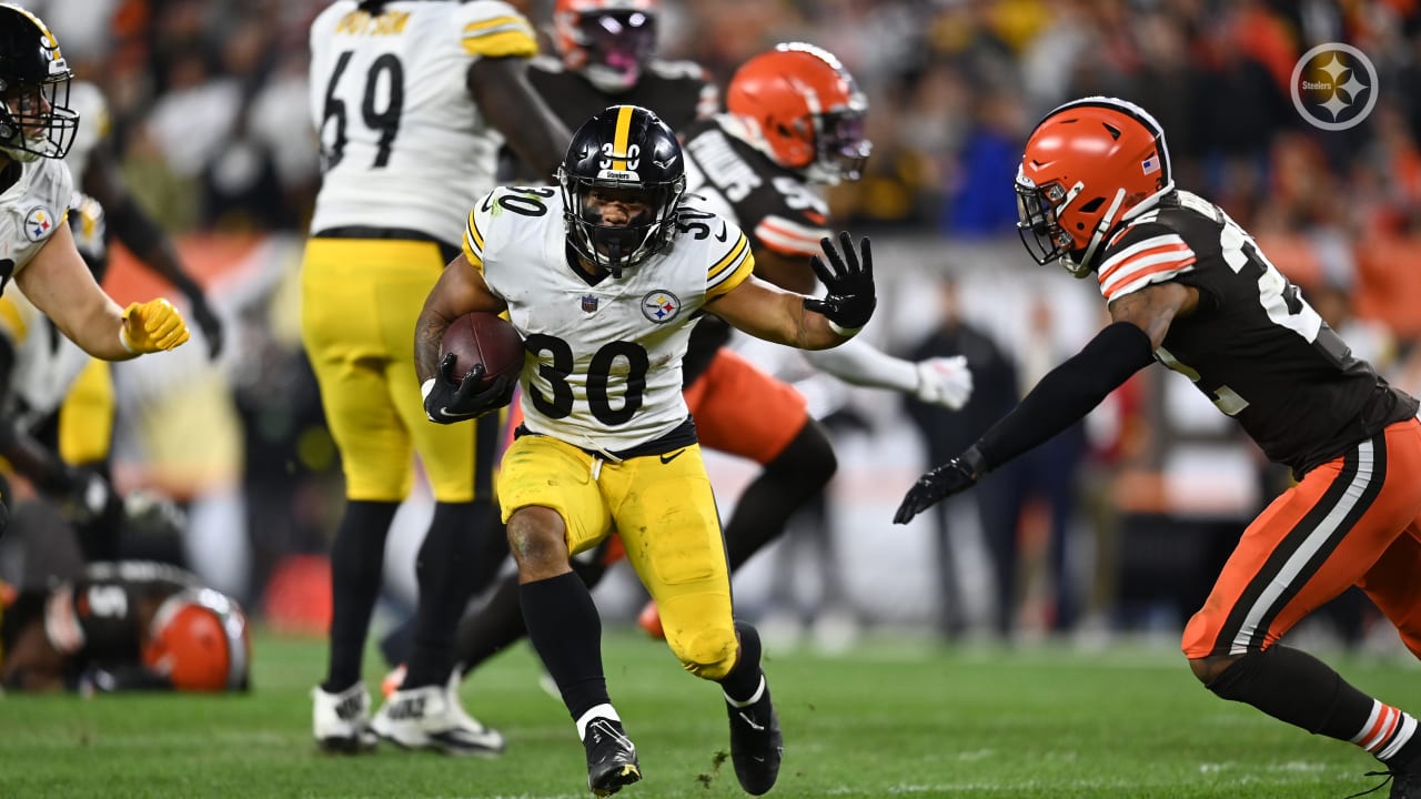 Photos: Week 3 - Steelers at Browns Game Action