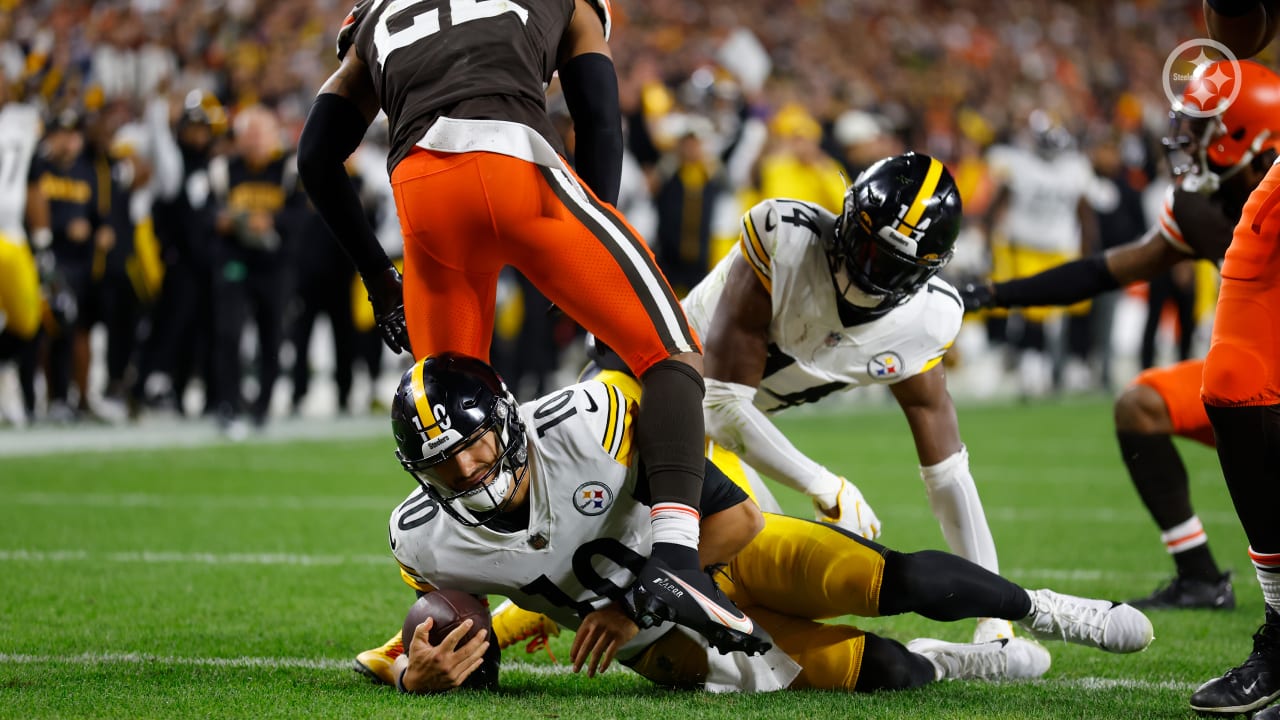 Watch Mitch Trubisky's 1st TD as a Steeler