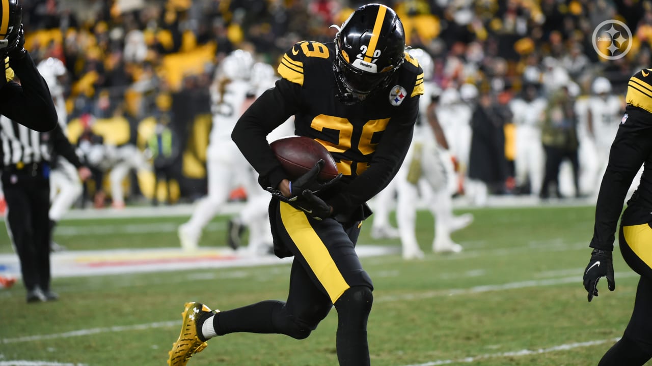 Pittsburgh Steelers cornerback Levi Wallace's second interception