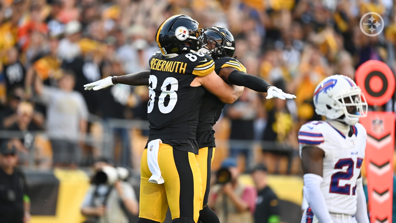 Steelers defeat Bills 2715 in preseason as offense shines and defense