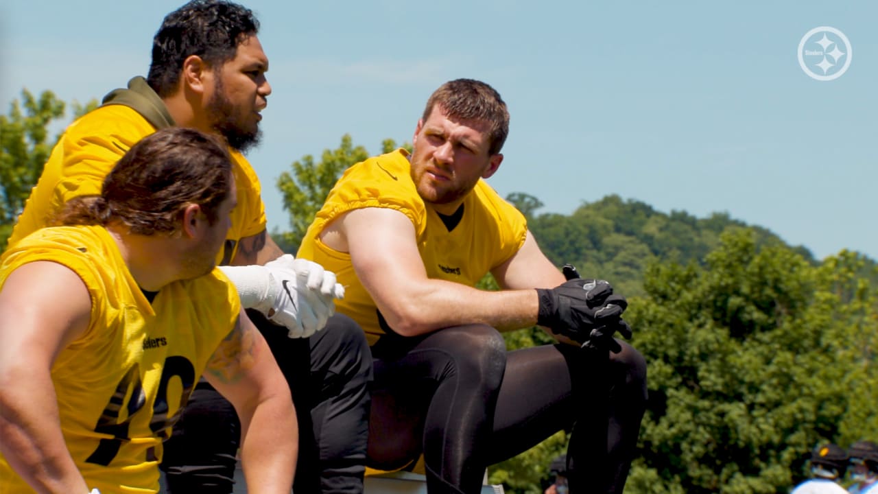 Alex Highsmith mic'd up during OTAs 