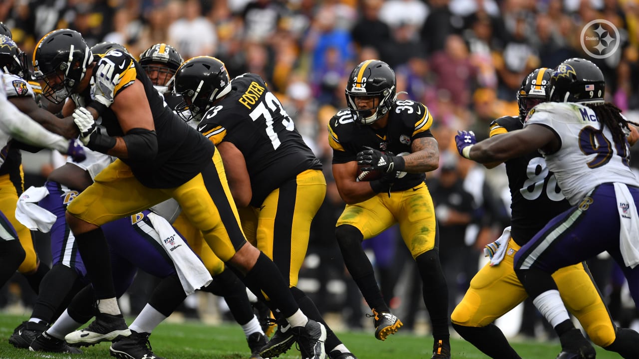 Josh Bynes on field for Ravens' Super Bowl anniversary 