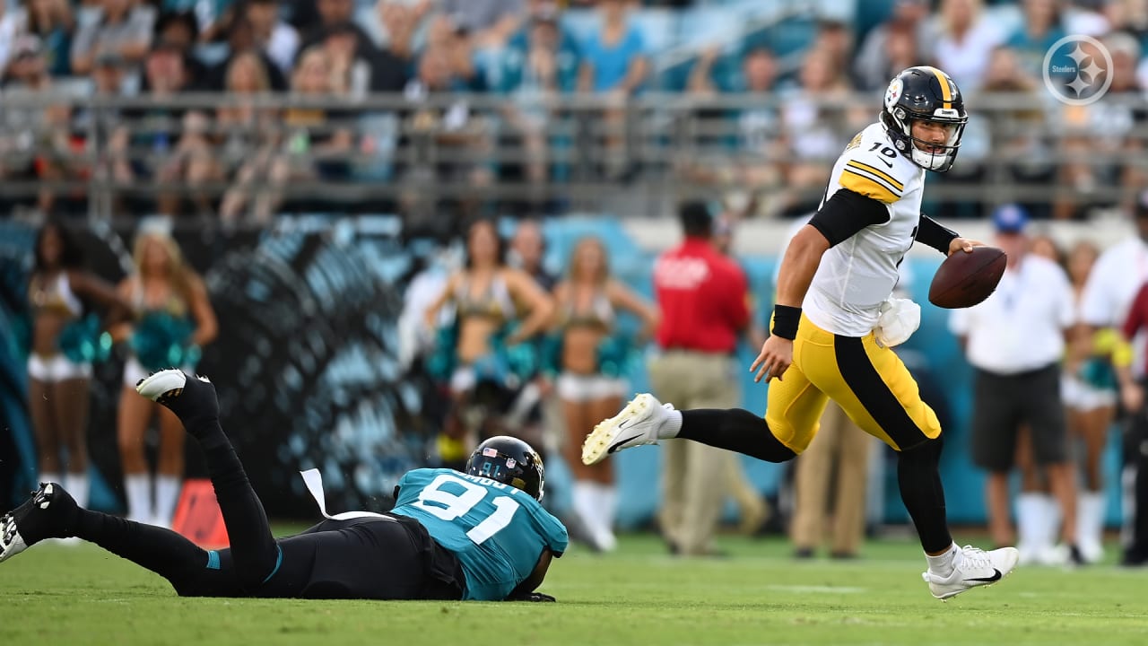 Jacksonville Jaguars running back Snoop Conner (24) rushes for yardage  during the first half of a preseason NFL football game against the  Pittsburgh Steelers, Saturday, Aug. 20, 2022, in Jacksonville, Fla. (AP