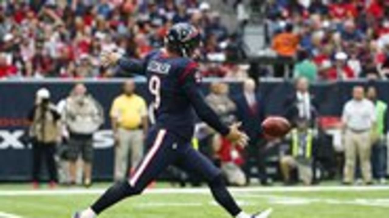 Texans agree to contract extension with punter Shane Lechler