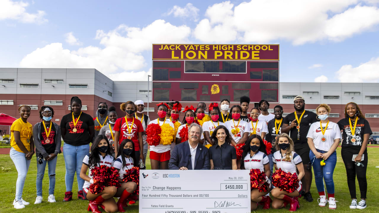 Photos Award Presentation for Jack Yates High School's New Athletic Field