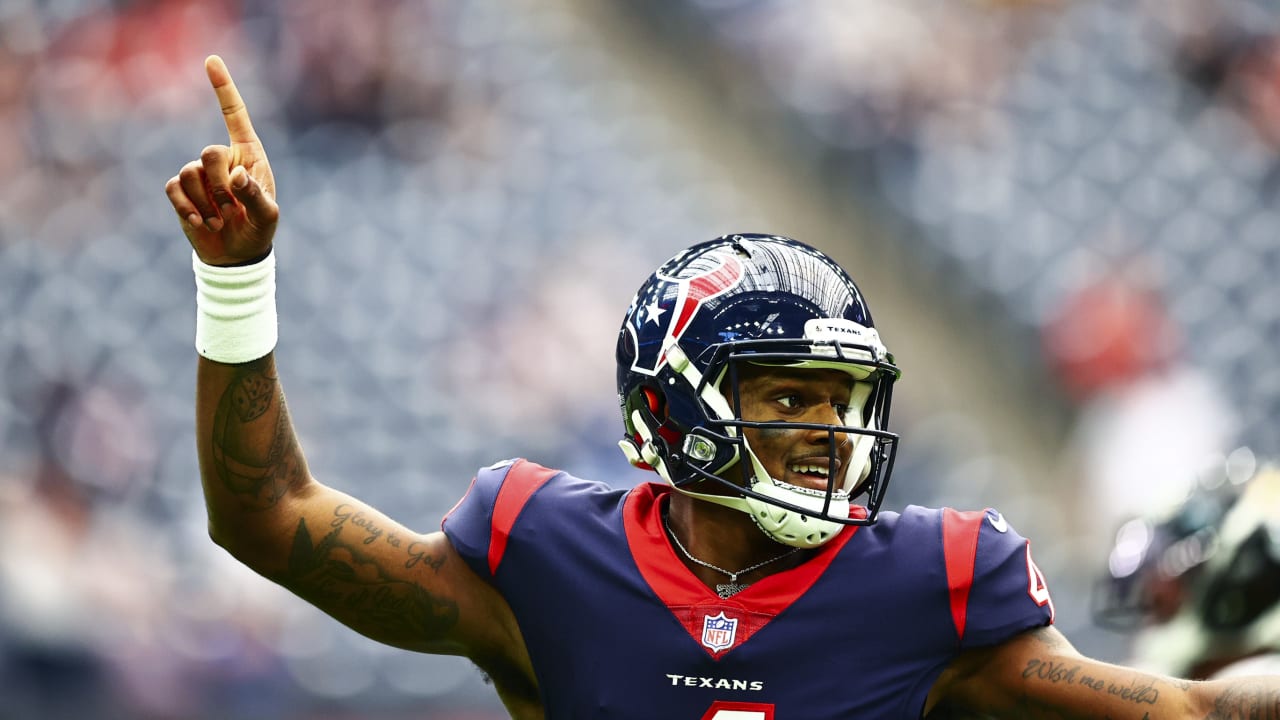 Watson tosses 3 TDs as Texans get 1st win, 30-14 over Jags