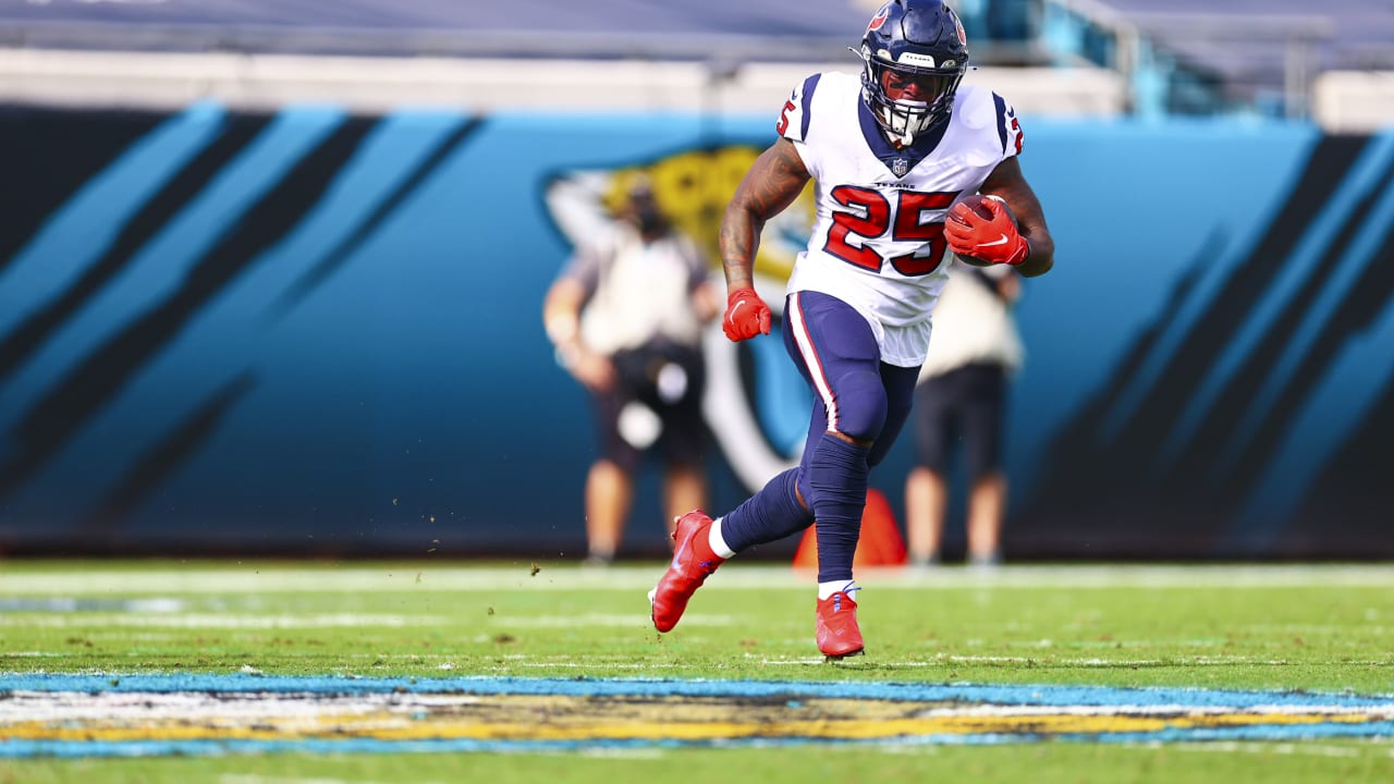 Duke Johnson, who has taken on a bigger role in the Texans' offense in  recent weeks, stepped up in the absence of David Johnson in Sunday's  Houston Texans game at Jacksonville.