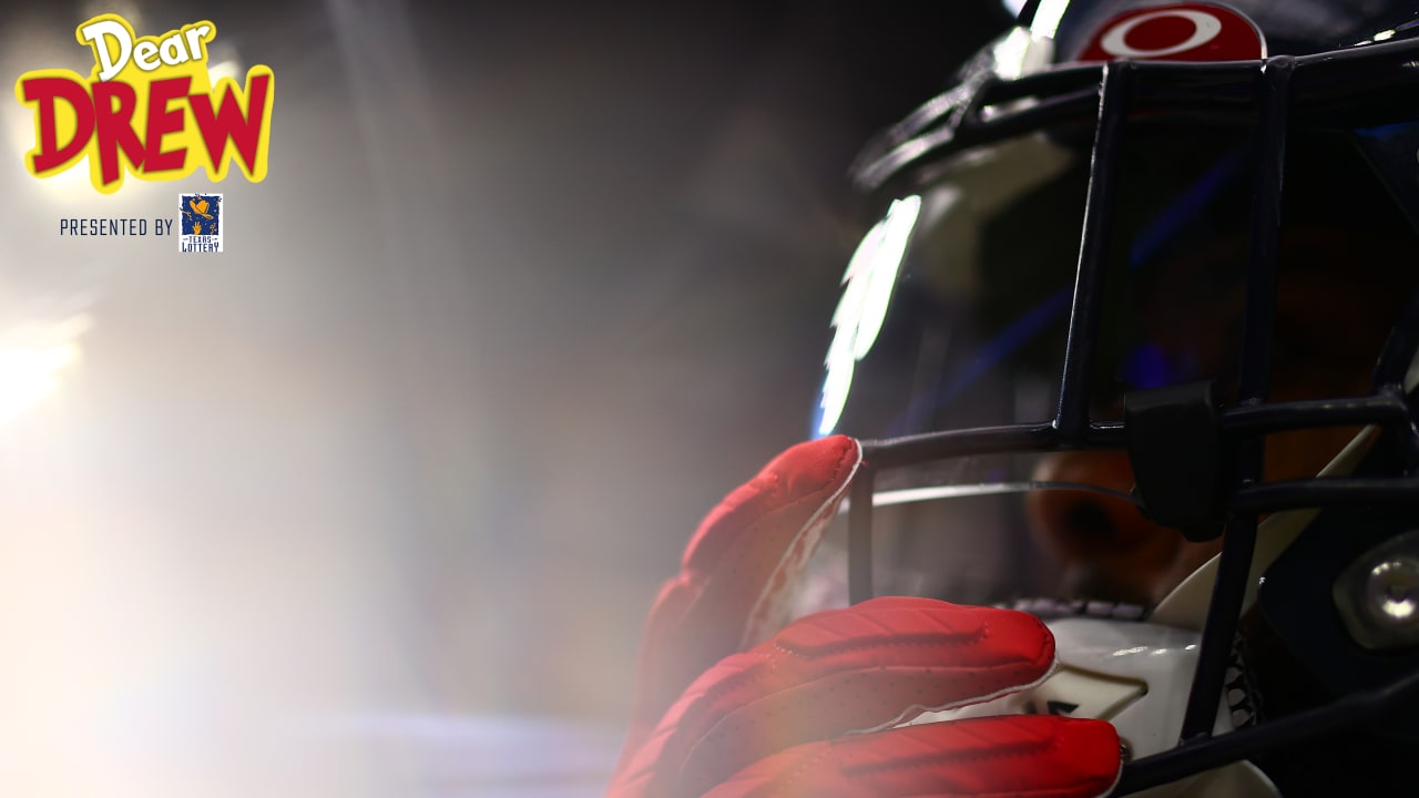 Fans asked Drew Dougherty about the defensive line, running backs and outlooks for the rookies. - Vimarsana News