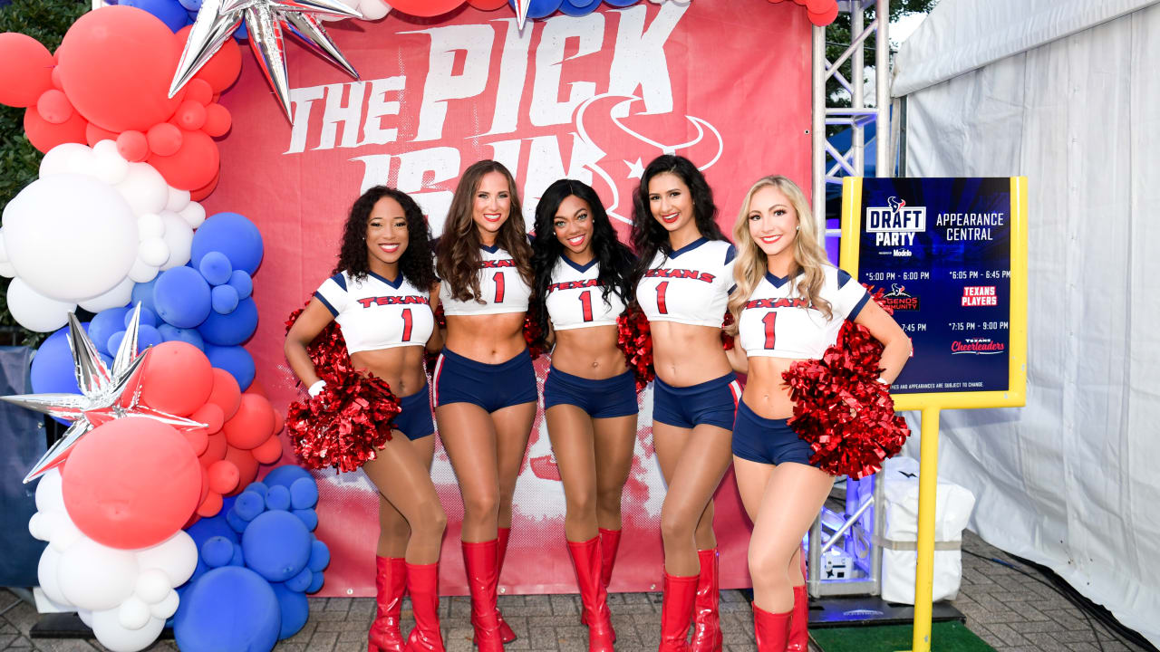 Tampa Bay Buccaneers Cheerleaders, NFL Draft Night Party