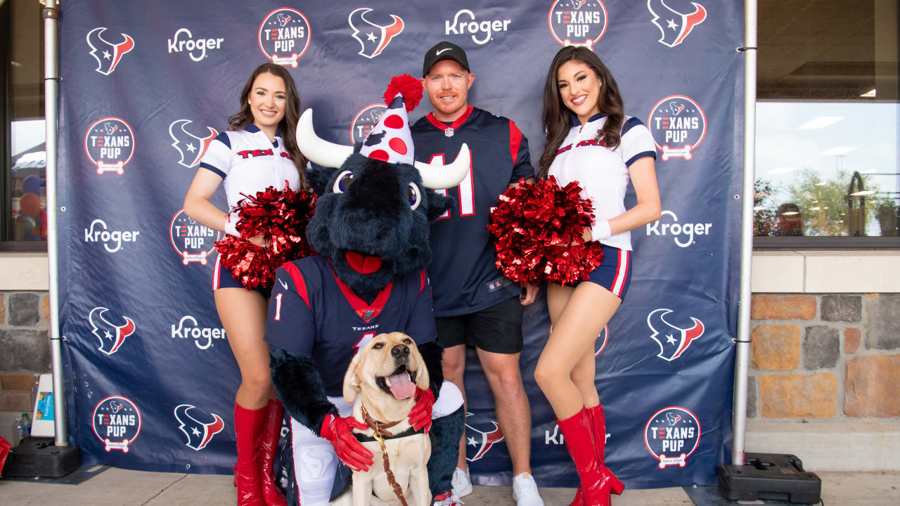 The School Zone: Texans' Mascot Toro Talks Up Health and Fitness