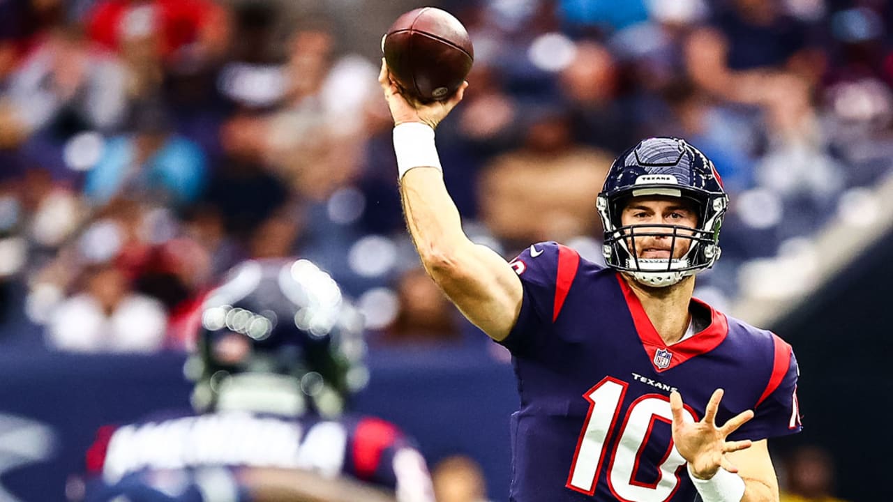 After second preseason game, Texans rookie QB Davis Mills steadily making  progress