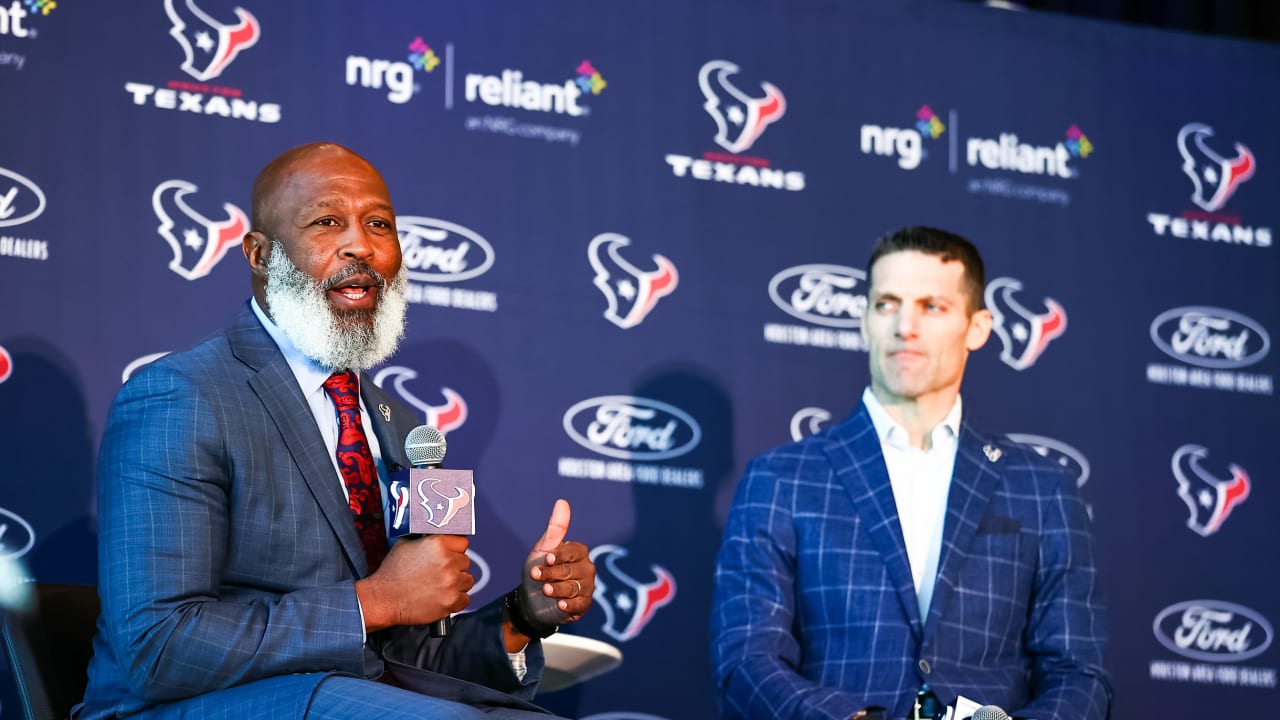 Texans GM: Hiring of Lovie Smith not influenced by Brian Flores suit