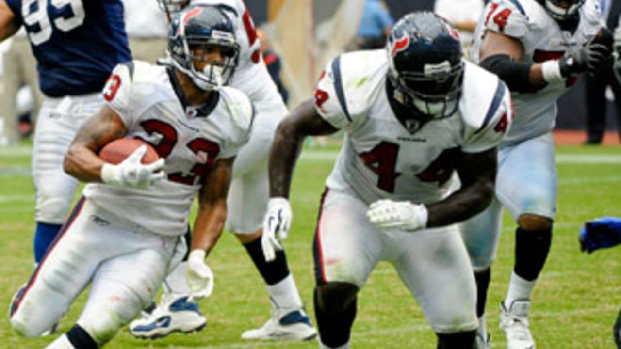 HOUSTON TEXANS: Arian Foster to hold youth football camp