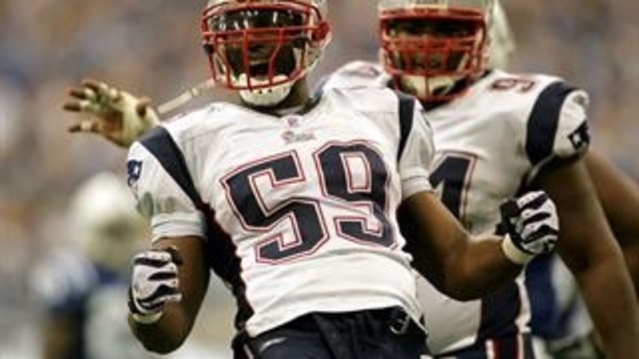 New England Patriots linebacker Rosevelt Colvin (59) celebrates