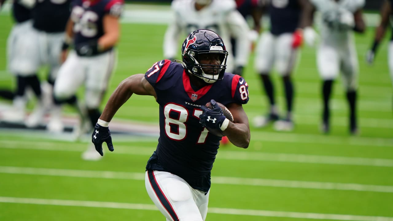 Deshaun Watson connects with Darren Fells for a 44-yard touchdown in the  Houston Texans Week 5 game against the Jacksonville Jaguars.