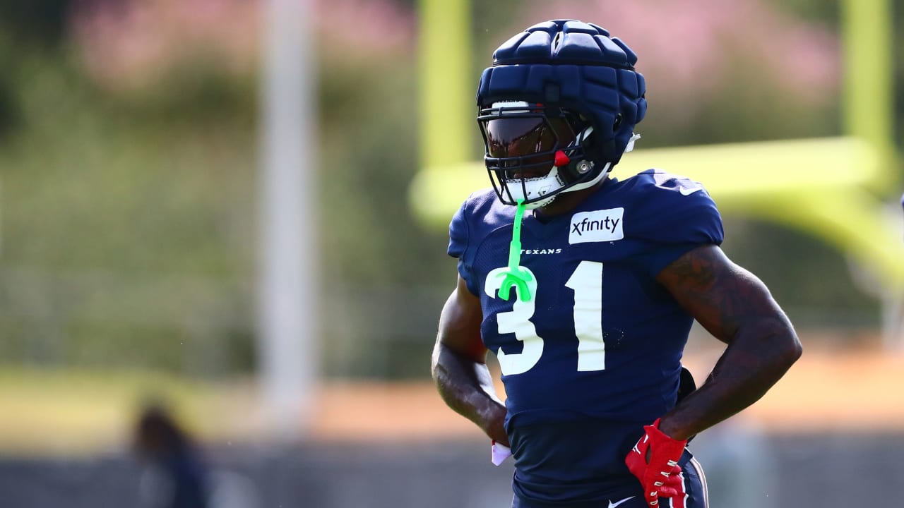 Texans rookie RB Dameon Pierce made sure he was ready to meet the