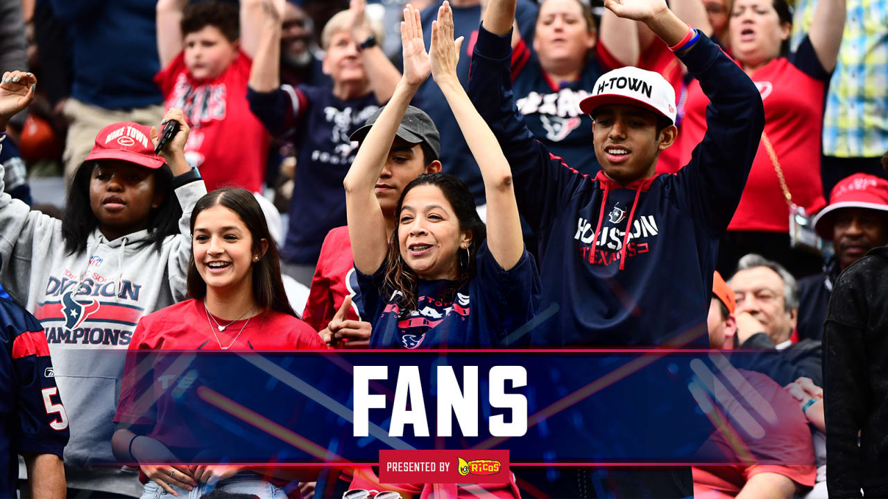 Cleveland Browns vs. Houston Texans. Fans support on NFL Game. Silhouette  of supporters, big screen with two rivals in background Stock Photo - Alamy