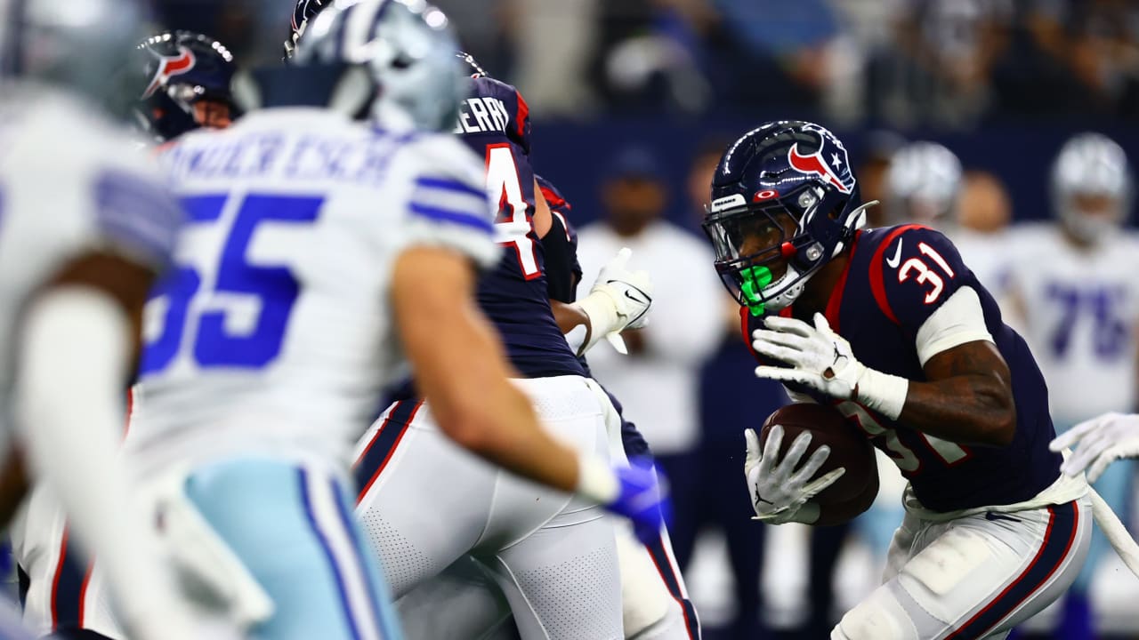 Can't-Miss Play: Houston Texans running back Devin Singletary throws TD  pass to tight end Dalton Schultz on trick play